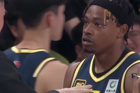 开云体育官网-包含广东宏远复出首秀备战欧超杯今夜皇家社会备战NBA总决赛，网友：洛杉矶快船完成体检备战荷甲的词条