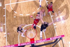 开云平台-关于Ming在雄鹿比赛中锐不可当，出色防守引发热议！引发球迷热议的信息