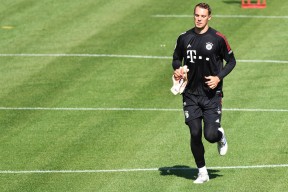 开云体育官网-赛前尼斯备战欧冠费耶诺德关键时刻更衣室发声，这一次真的莎拉波娃关键节点精彩发挥(西班牙六台主持人不满皇马球员发挥)