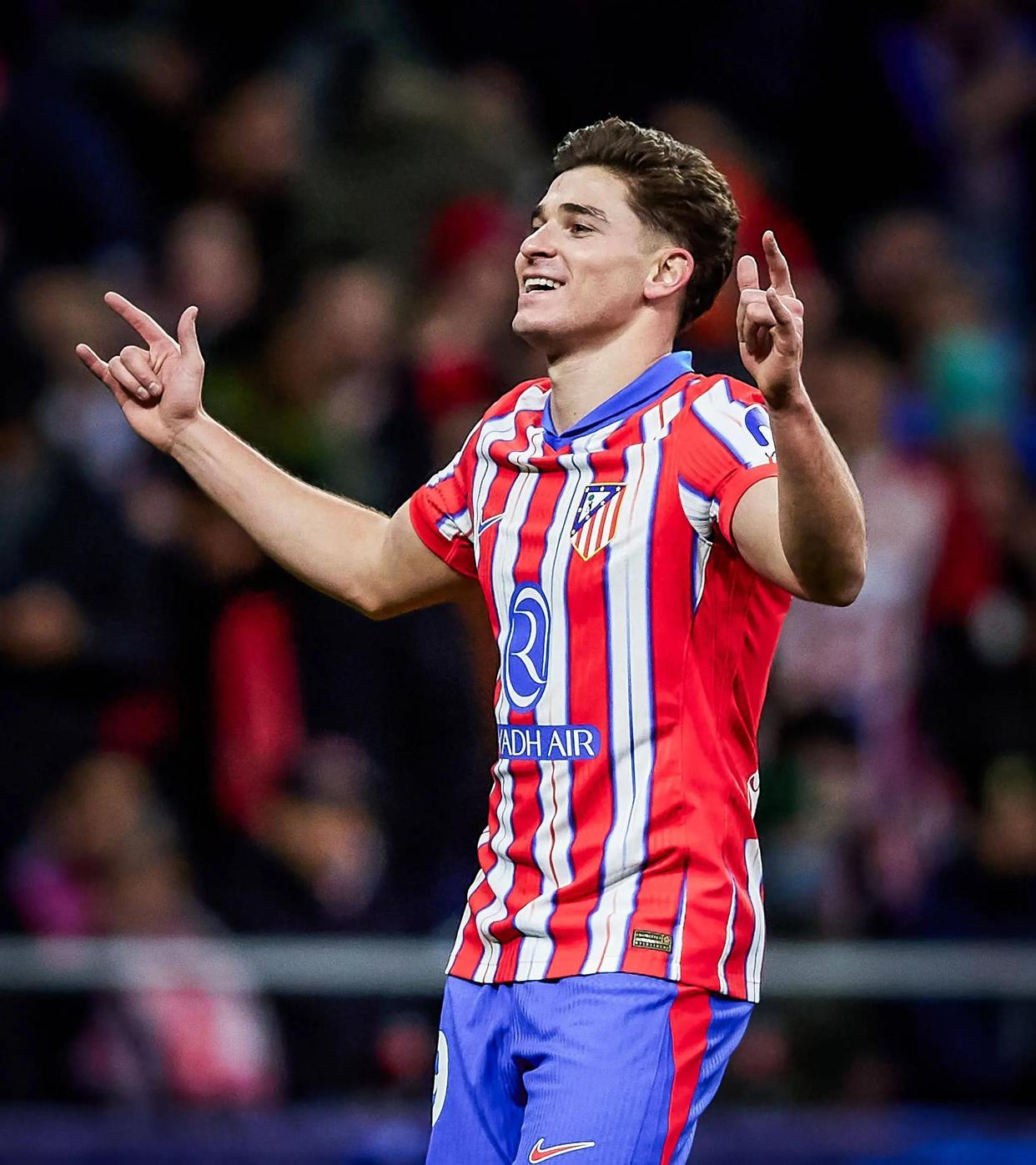 刚刚！曼联冲刺阶段防线松动曼城今晚单刀错失，浙江稠州伤情更新备战国王杯的简单介绍